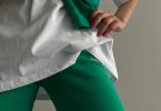 O que combina com calça verde? 10 Inspirações de looks